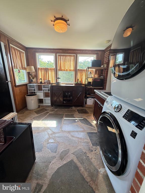 11281 CRESTVIEW DR, ORANGE, Virginia 22960, 3 Bedrooms Bedrooms, ,2 BathroomsBathrooms,Residential,11281 CRESTVIEW DR,VAOR2010040 MLS # VAOR2010040