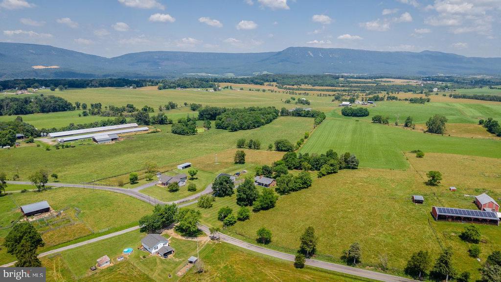 1678 PINEY HILL RD, LURAY, Virginia 22835, 2 Bedrooms Bedrooms, ,1 BathroomBathrooms,Residential,1678 PINEY HILL RD,VAPA2005040 MLS # VAPA2005040