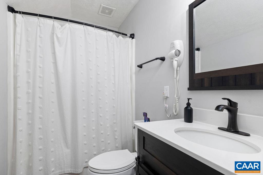 803 LAURELWOOD CONDOS, WINTERGREEN RESORT, Virginia 22967, 2 Bedrooms Bedrooms, ,2 BathroomsBathrooms,Residential,803 LAURELWOOD CONDOS,666168 MLS # 666168