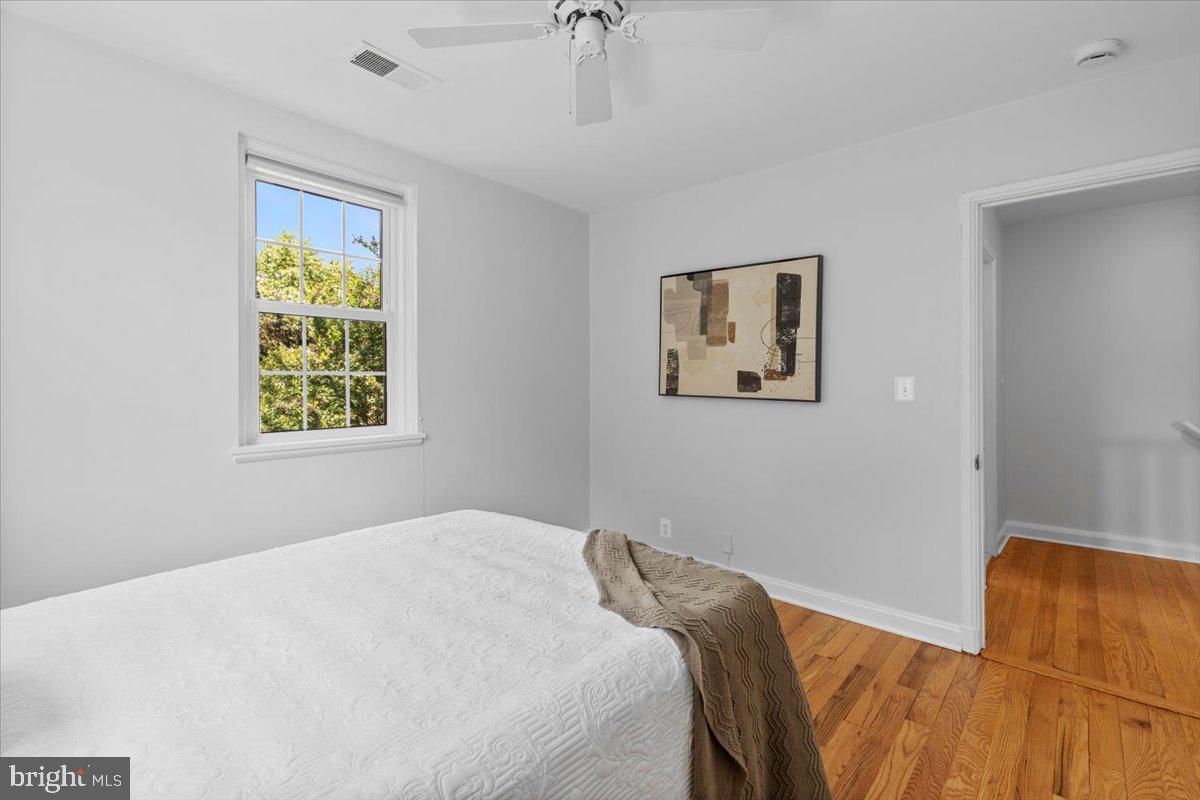 4519 34TH ST S, ARLINGTON, Virginia 22206, 2 Bedrooms Bedrooms, ,3 BathroomsBathrooms,Residential,For sale,4519 34TH ST S,VAAR2059020 MLS # VAAR2059020