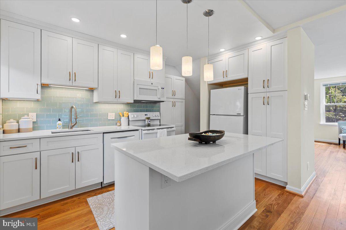 4519 34TH ST S, ARLINGTON, Virginia 22206, 2 Bedrooms Bedrooms, ,3 BathroomsBathrooms,Residential,For sale,4519 34TH ST S,VAAR2059020 MLS # VAAR2059020
