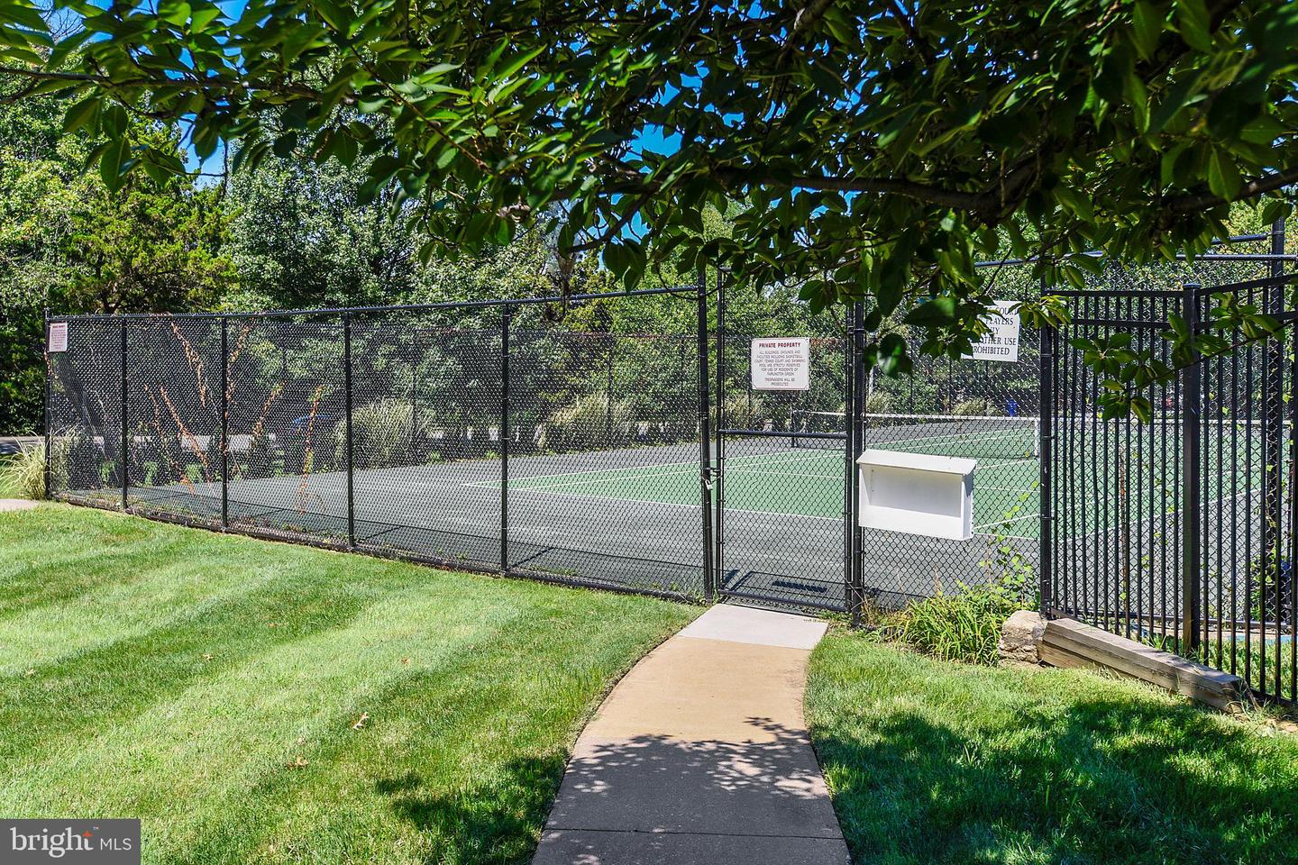 4519 34TH ST S, ARLINGTON, Virginia 22206, 2 Bedrooms Bedrooms, ,3 BathroomsBathrooms,Residential,For sale,4519 34TH ST S,VAAR2059020 MLS # VAAR2059020