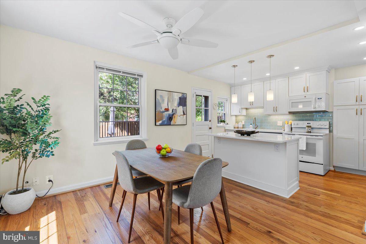 4519 34TH ST S, ARLINGTON, Virginia 22206, 2 Bedrooms Bedrooms, ,3 BathroomsBathrooms,Residential,For sale,4519 34TH ST S,VAAR2059020 MLS # VAAR2059020