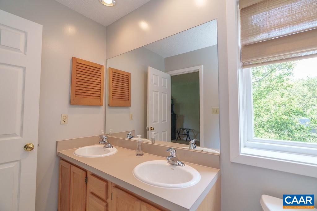17 TRILLIUM CLOSE, WINTERGREEN RESORT, Virginia 22967, 4 Bedrooms Bedrooms, ,4 BathroomsBathrooms,Residential,17 TRILLIUM CLOSE,666252 MLS # 666252