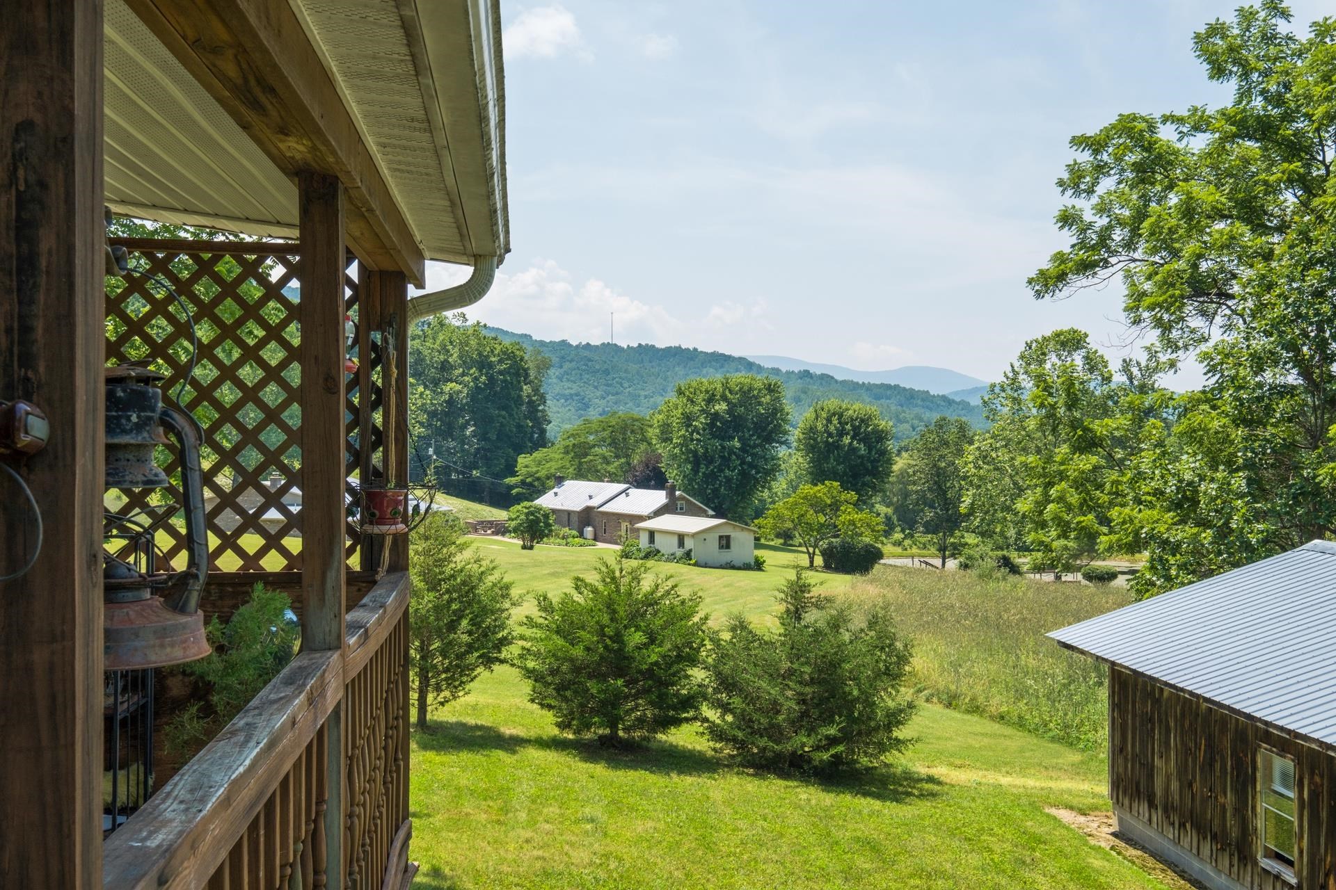 554 HARRIS COVE LN, ELKTON, Virginia 22827, 3 Bedrooms Bedrooms, ,2 BathroomsBathrooms,Residential,554 HARRIS COVE LN,666253 MLS # 666253
