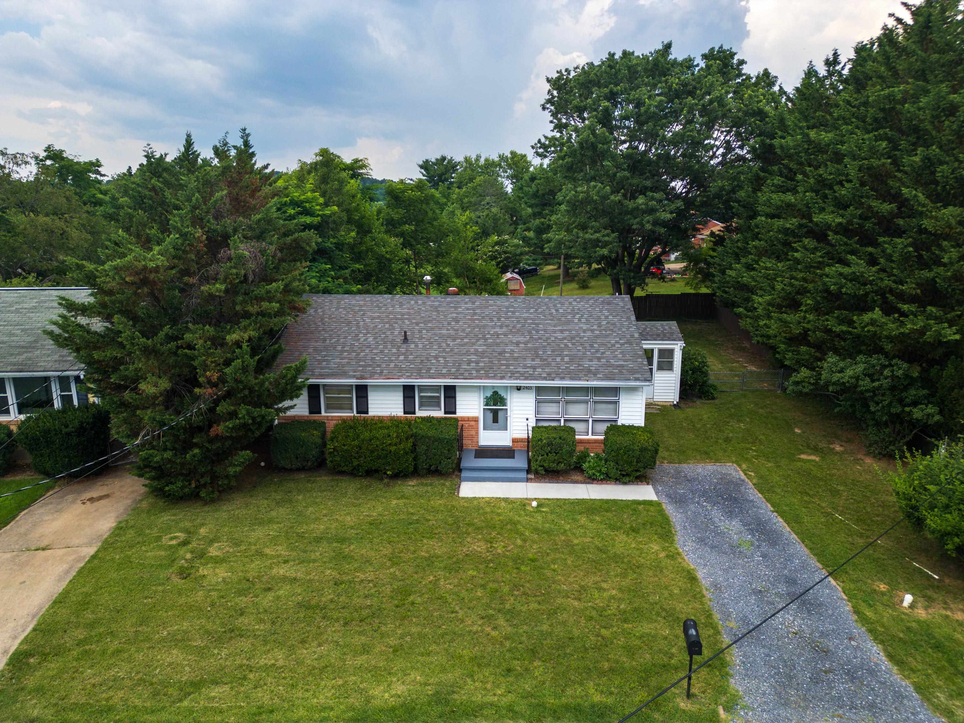 2403 BARE ST, STAUNTON, Virginia 24401, 3 Bedrooms Bedrooms, ,1 BathroomBathrooms,Residential,2403 BARE ST,666255 MLS # 666255