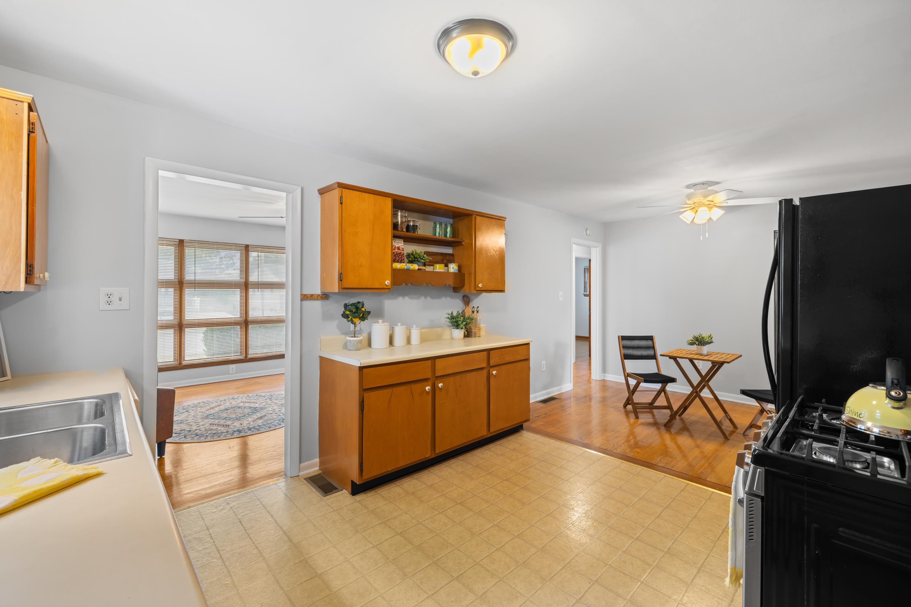 2403 BARE ST, STAUNTON, Virginia 24401, 3 Bedrooms Bedrooms, ,1 BathroomBathrooms,Residential,2403 BARE ST,666255 MLS # 666255