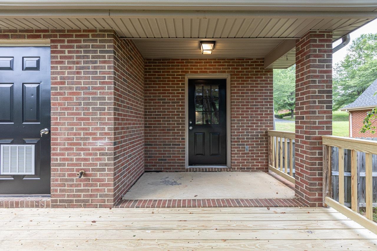 104 RIVER RUN CIR, WAYNESBORO, Virginia 22980, 2 Bedrooms Bedrooms, ,1 BathroomBathrooms,Residential,104 RIVER RUN CIR,666256 MLS # 666256