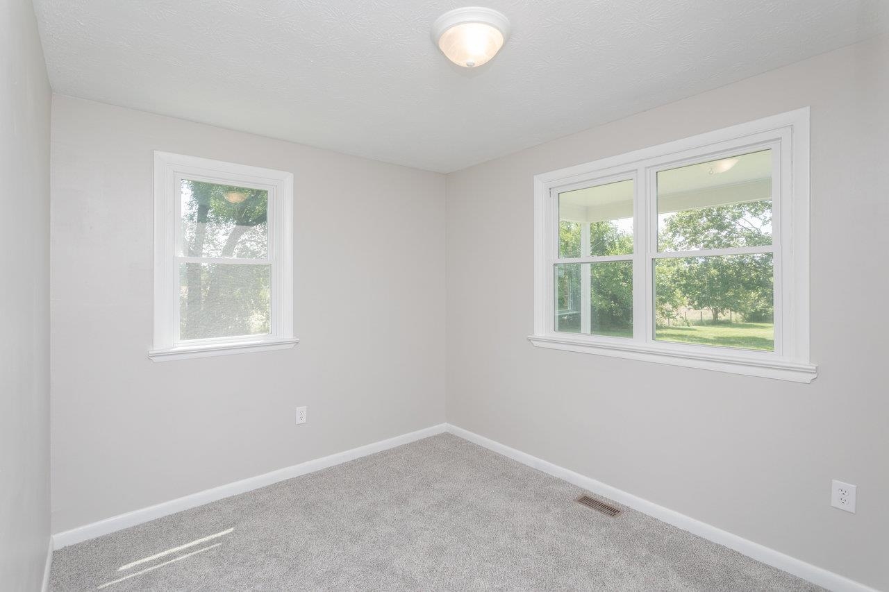 1678 PINEY HILL RD, LURAY, Virginia 22835, 2 Bedrooms Bedrooms, ,1 BathroomBathrooms,Residential,1678 PINEY HILL RD,666262 MLS # 666262