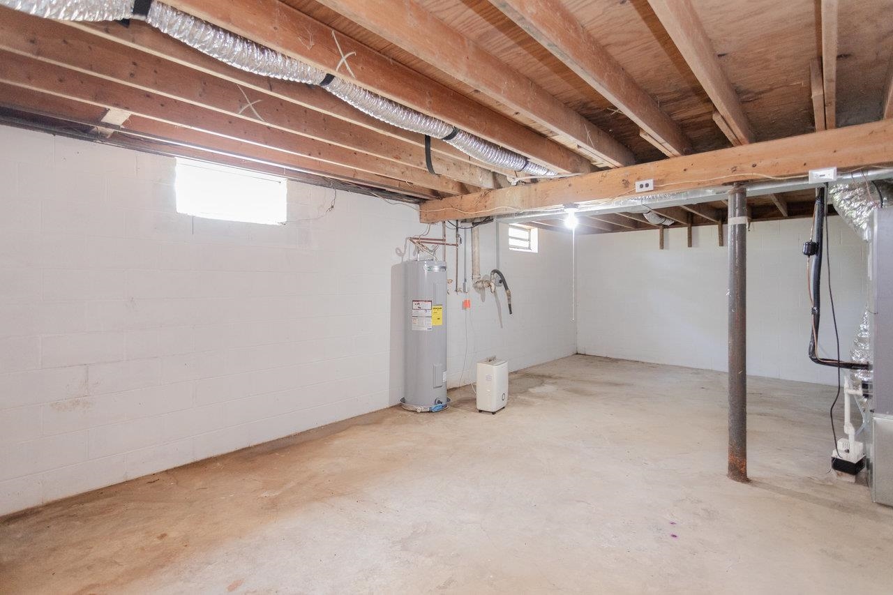 1678 PINEY HILL RD, LURAY, Virginia 22835, 2 Bedrooms Bedrooms, ,1 BathroomBathrooms,Residential,1678 PINEY HILL RD,666262 MLS # 666262