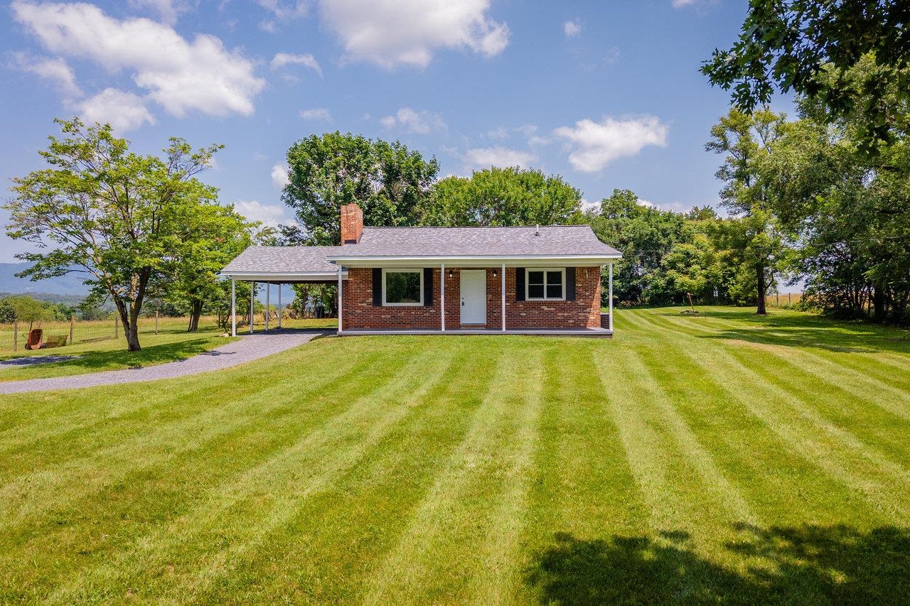 1678 PINEY HILL RD, LURAY, Virginia 22835, 2 Bedrooms Bedrooms, ,1 BathroomBathrooms,Residential,1678 PINEY HILL RD,666262 MLS # 666262
