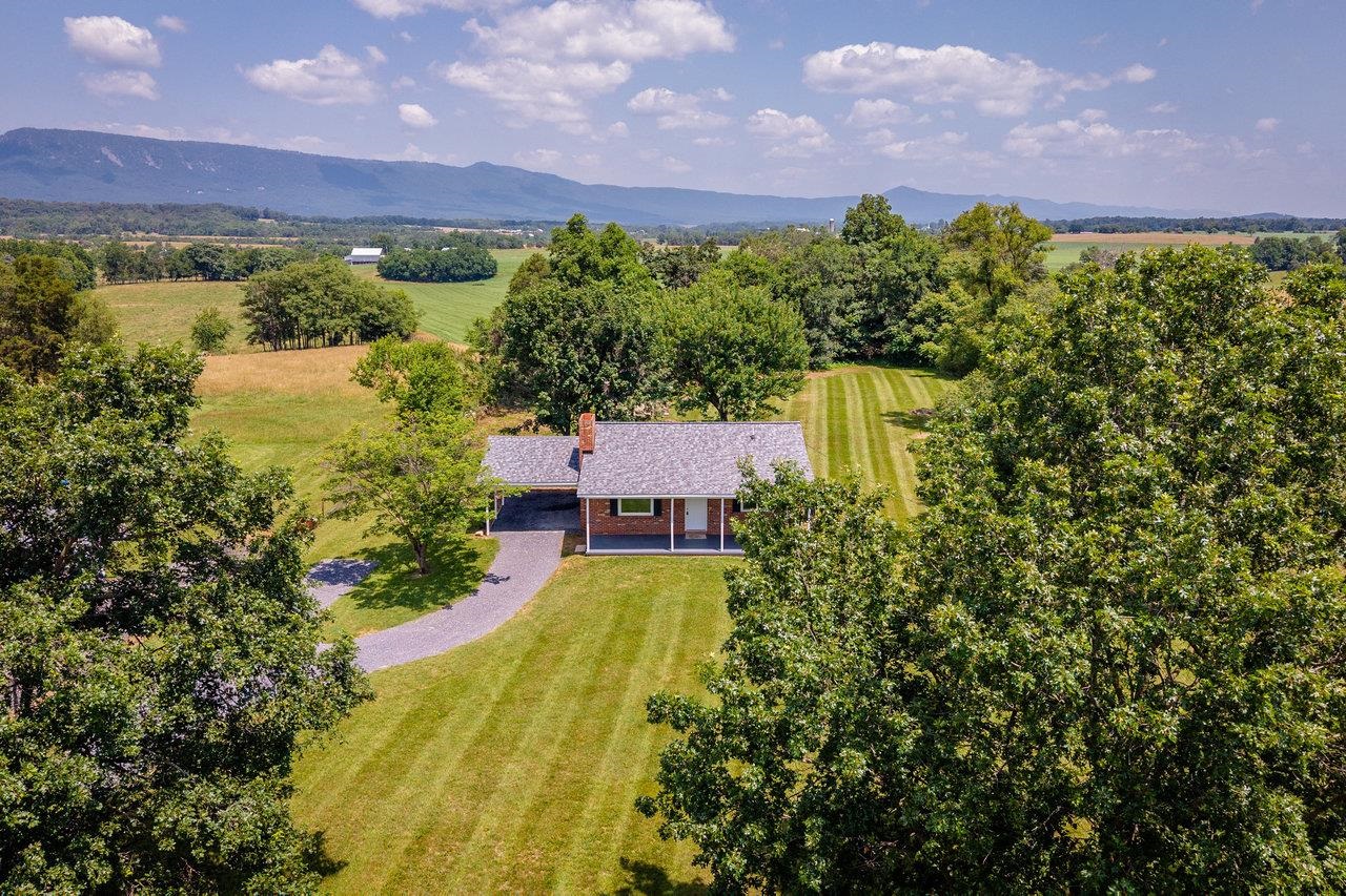 1678 PINEY HILL RD, LURAY, Virginia 22835, 2 Bedrooms Bedrooms, ,1 BathroomBathrooms,Residential,1678 PINEY HILL RD,666262 MLS # 666262