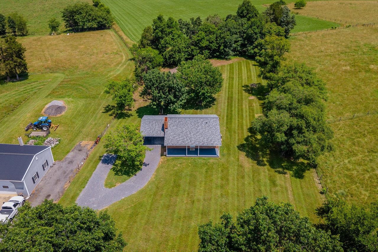 1678 PINEY HILL RD, LURAY, Virginia 22835, 2 Bedrooms Bedrooms, ,1 BathroomBathrooms,Residential,1678 PINEY HILL RD,666262 MLS # 666262