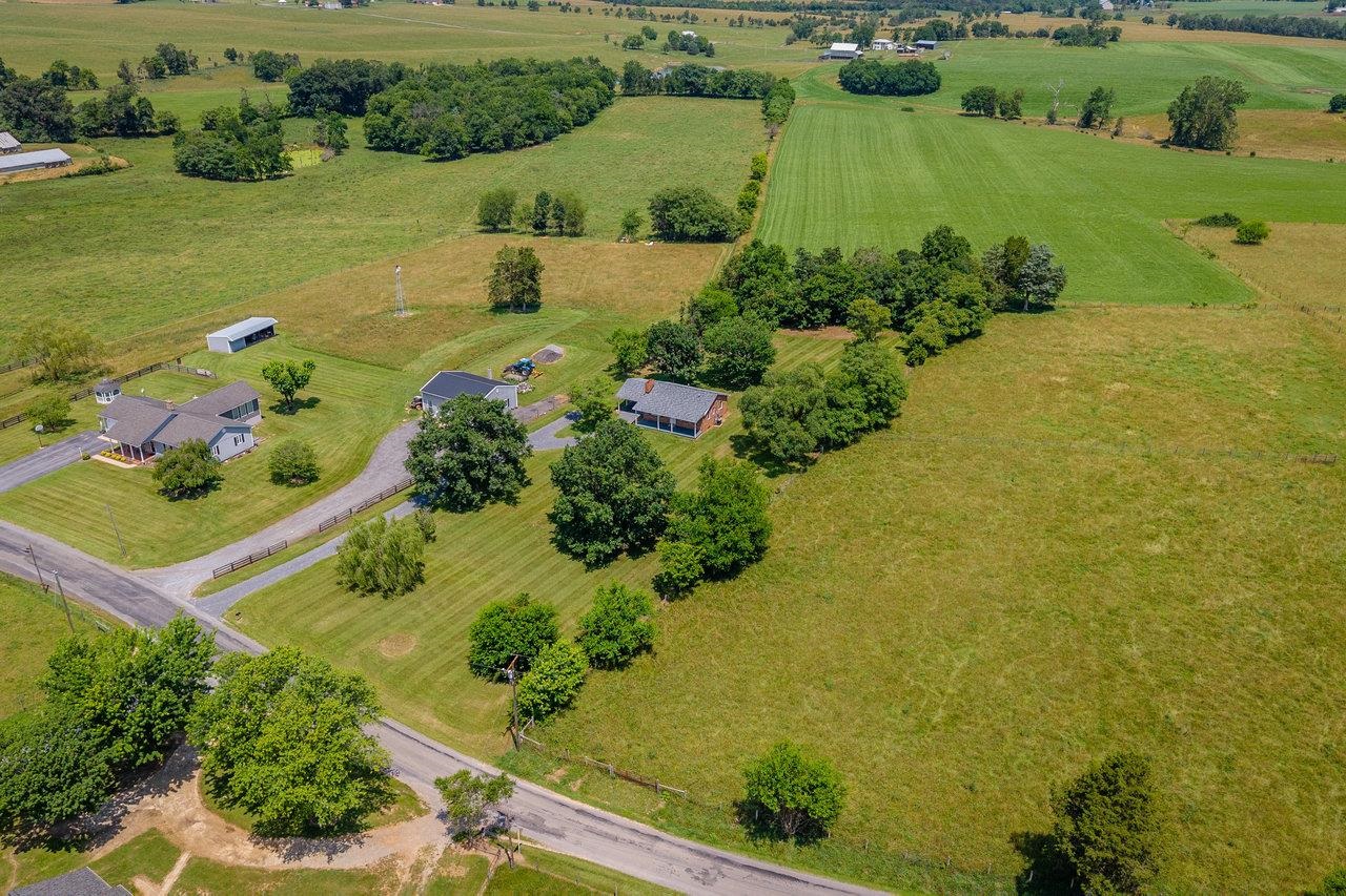 1678 PINEY HILL RD, LURAY, Virginia 22835, 2 Bedrooms Bedrooms, ,1 BathroomBathrooms,Residential,1678 PINEY HILL RD,666262 MLS # 666262