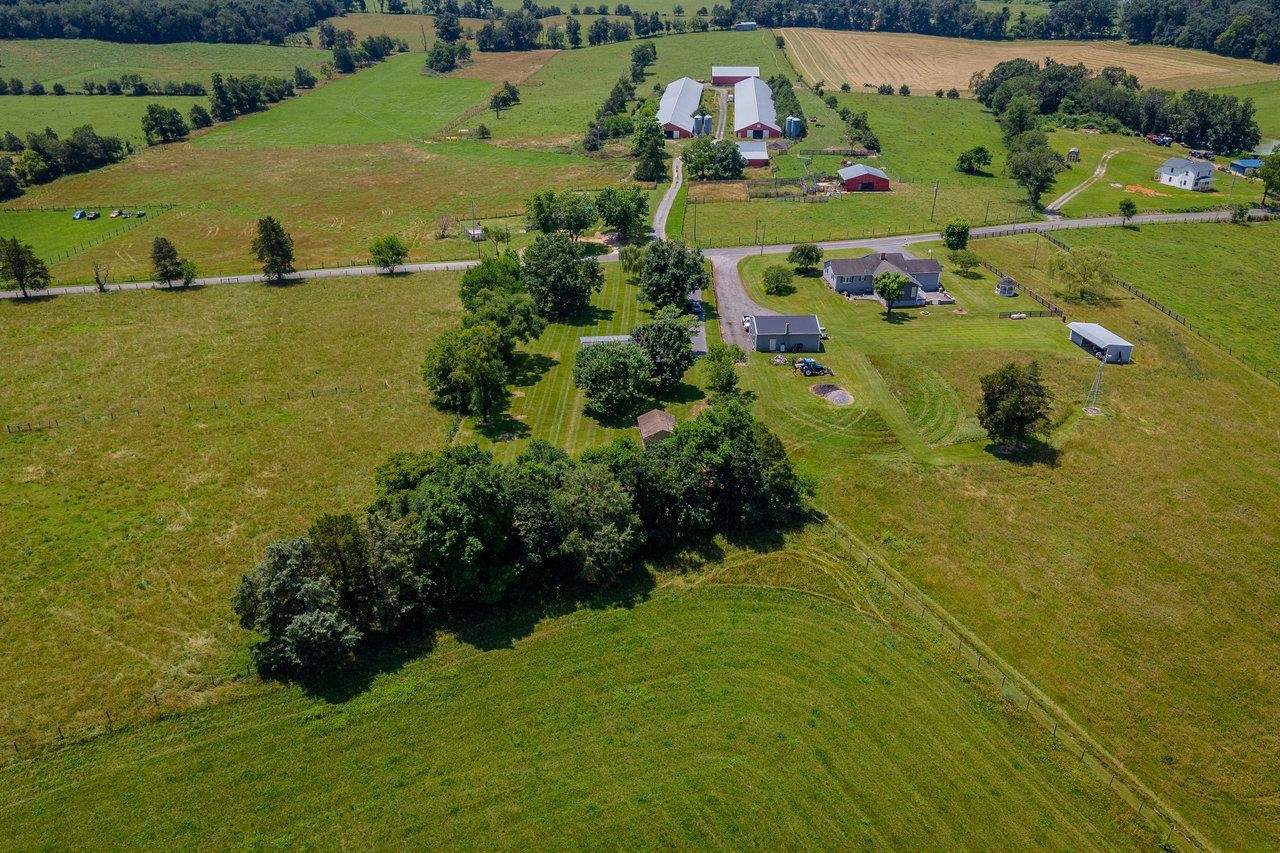 1678 PINEY HILL RD, LURAY, Virginia 22835, 2 Bedrooms Bedrooms, ,1 BathroomBathrooms,Residential,1678 PINEY HILL RD,666262 MLS # 666262