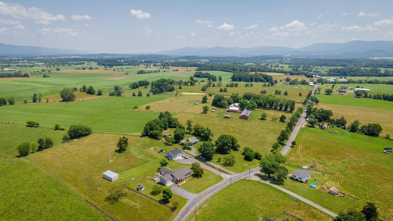 1678 PINEY HILL RD, LURAY, Virginia 22835, 2 Bedrooms Bedrooms, ,1 BathroomBathrooms,Residential,1678 PINEY HILL RD,666262 MLS # 666262