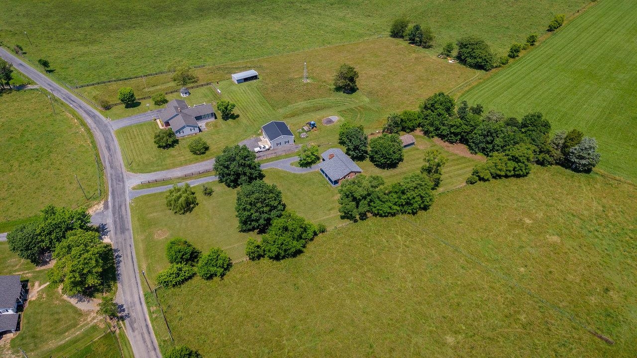 1678 PINEY HILL RD, LURAY, Virginia 22835, 2 Bedrooms Bedrooms, ,1 BathroomBathrooms,Residential,1678 PINEY HILL RD,666262 MLS # 666262