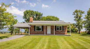 1678 PINEY HILL RD, LURAY, Virginia 22835, 2 Bedrooms Bedrooms, ,1 BathroomBathrooms,Residential,1678 PINEY HILL RD,666262 MLS # 666262