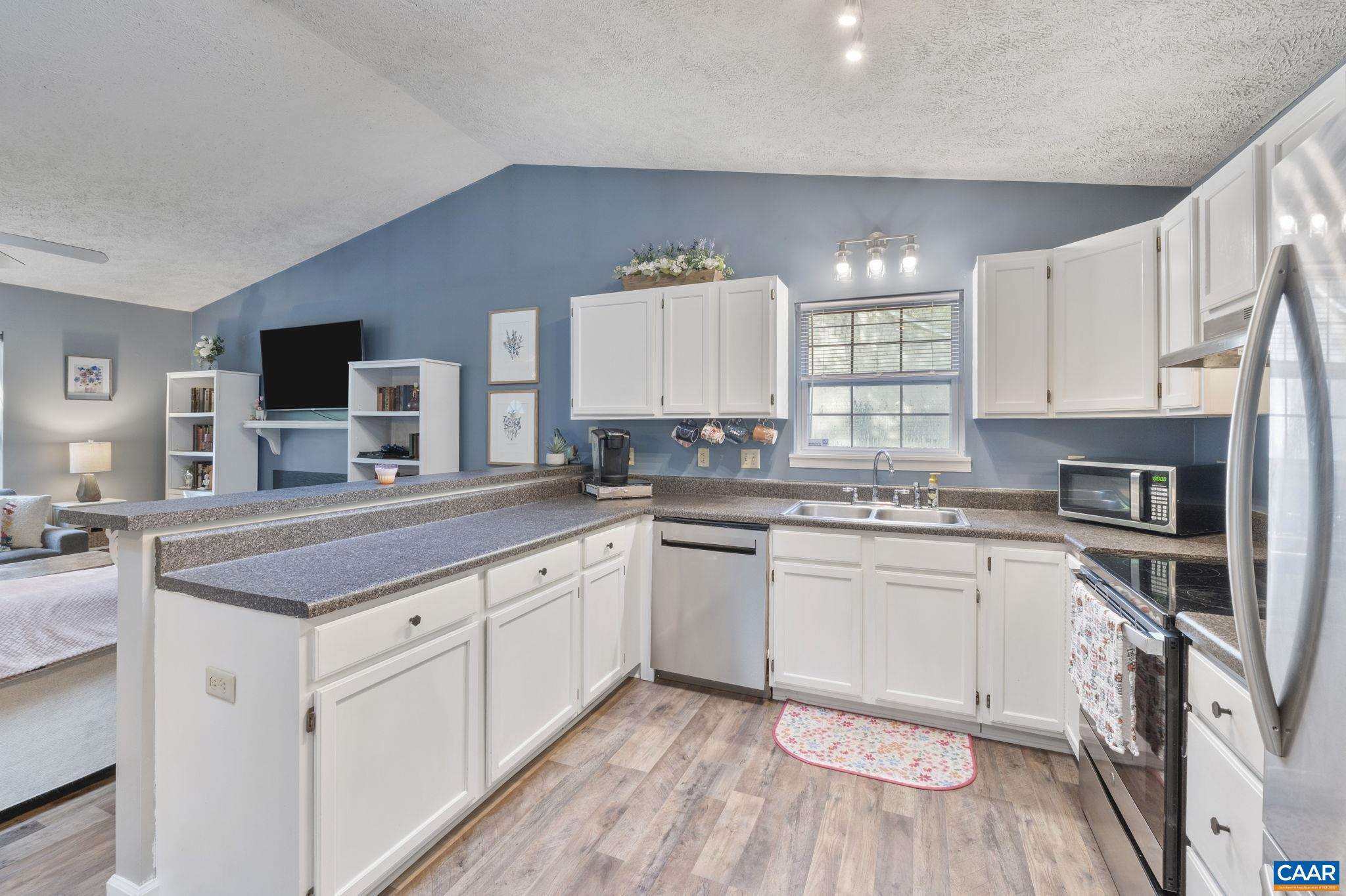 16 EAST POINT RD, PALMYRA, Virginia 22963, 3 Bedrooms Bedrooms, ,3 BathroomsBathrooms,Residential,16 East Point Rd.,16 EAST POINT RD,666263 MLS # 666263