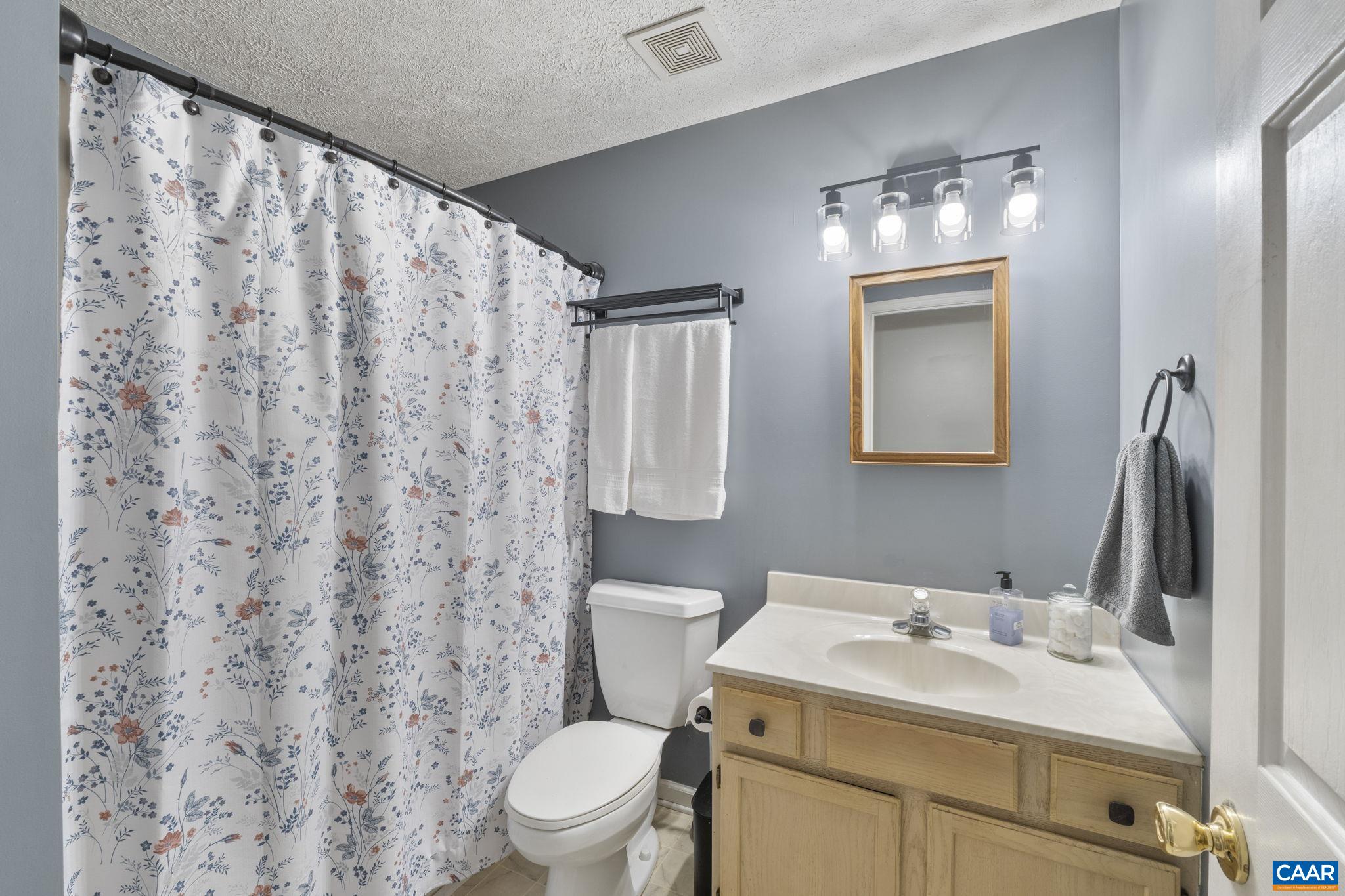 16 EAST POINT RD, PALMYRA, Virginia 22963, 3 Bedrooms Bedrooms, ,3 BathroomsBathrooms,Residential,16 East Point Rd.,16 EAST POINT RD,666263 MLS # 666263