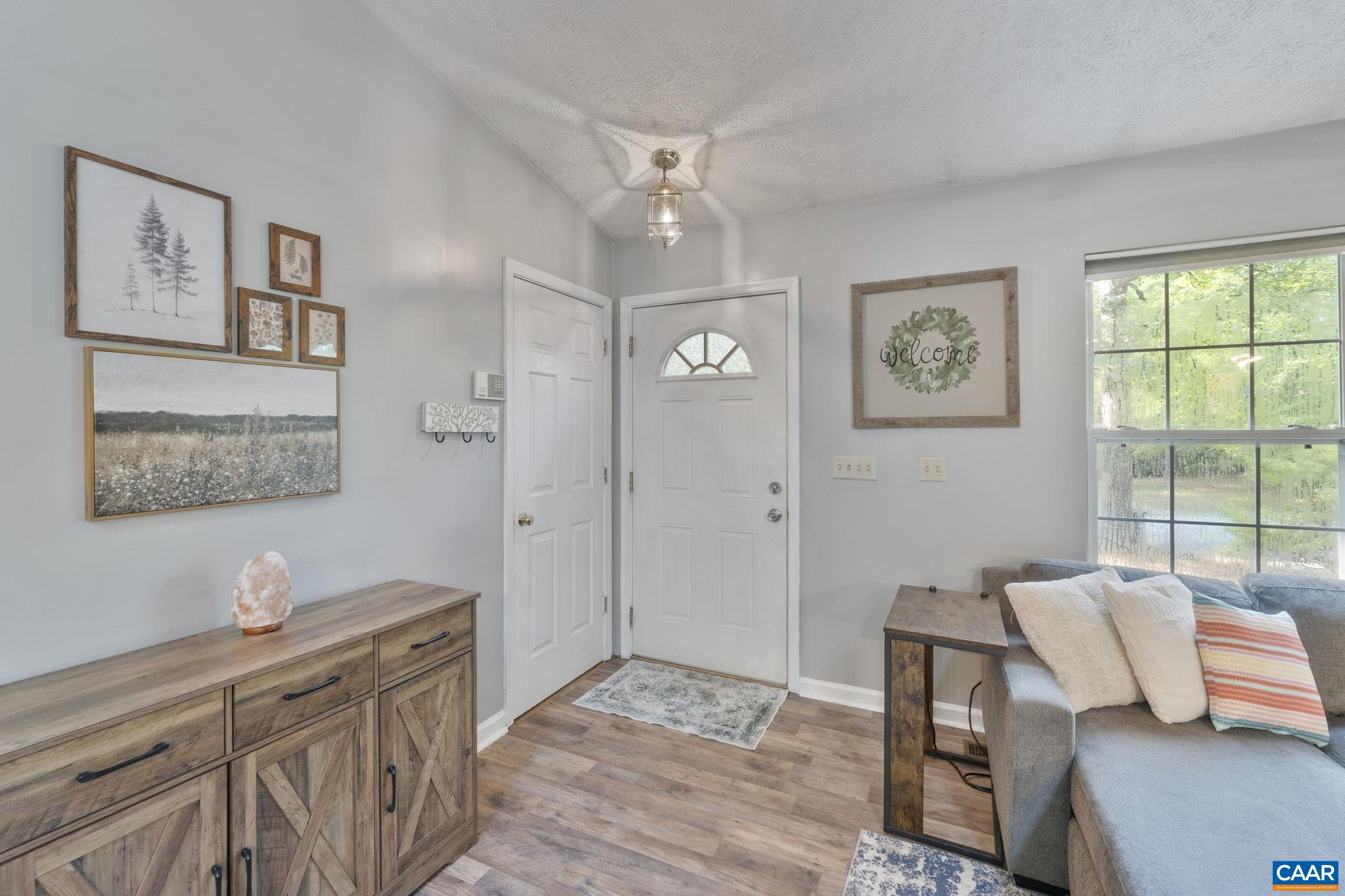 16 EAST POINT RD, PALMYRA, Virginia 22963, 3 Bedrooms Bedrooms, ,3 BathroomsBathrooms,Residential,16 East Point Rd.,16 EAST POINT RD,666263 MLS # 666263