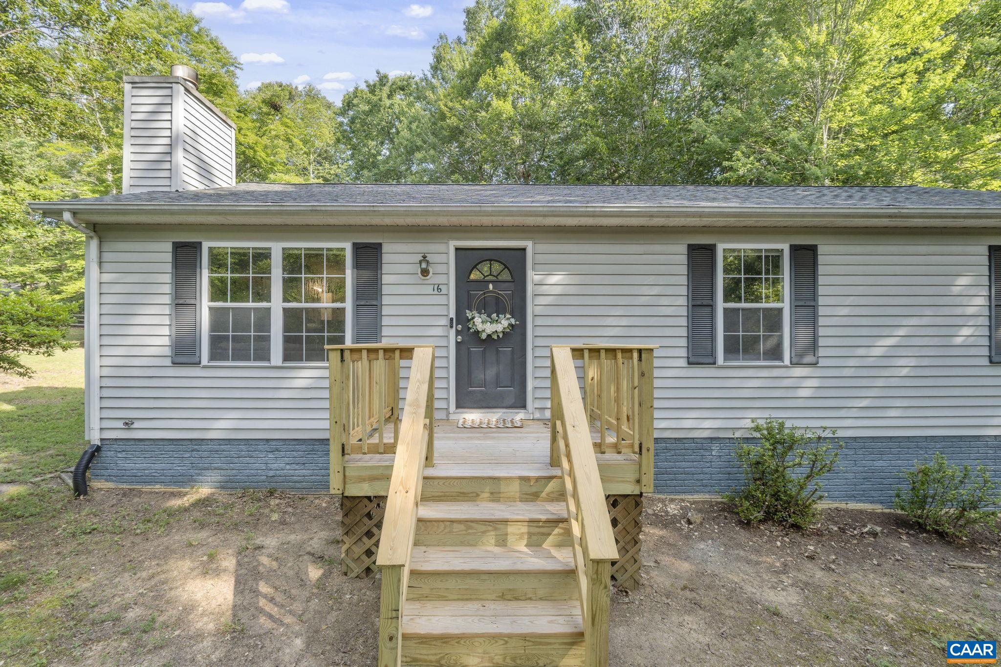 16 EAST POINT RD, PALMYRA, Virginia 22963, 3 Bedrooms Bedrooms, ,3 BathroomsBathrooms,Residential,16 East Point Rd.,16 EAST POINT RD,666263 MLS # 666263