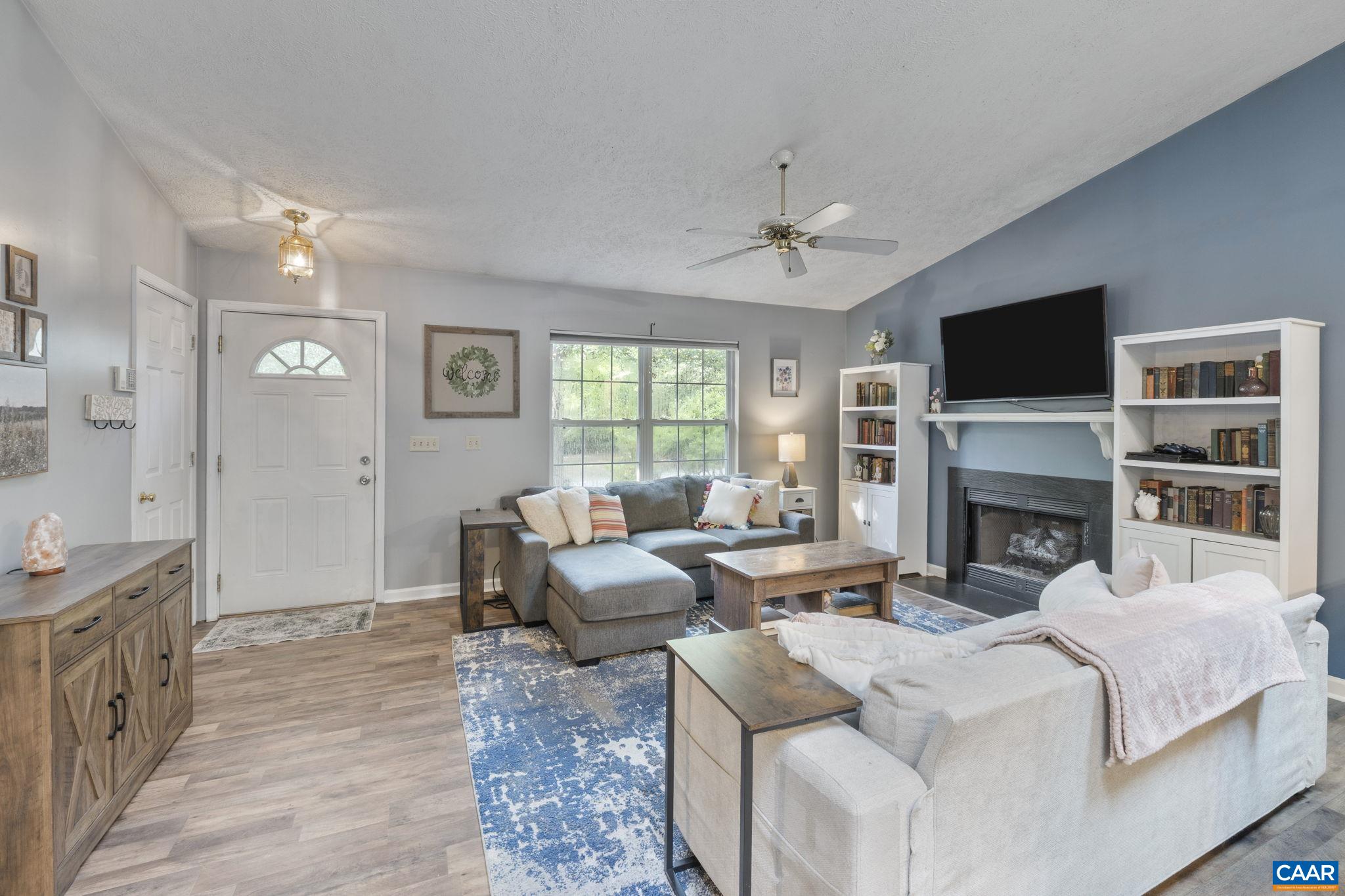 16 EAST POINT RD, PALMYRA, Virginia 22963, 3 Bedrooms Bedrooms, ,3 BathroomsBathrooms,Residential,16 East Point Rd.,16 EAST POINT RD,666263 MLS # 666263
