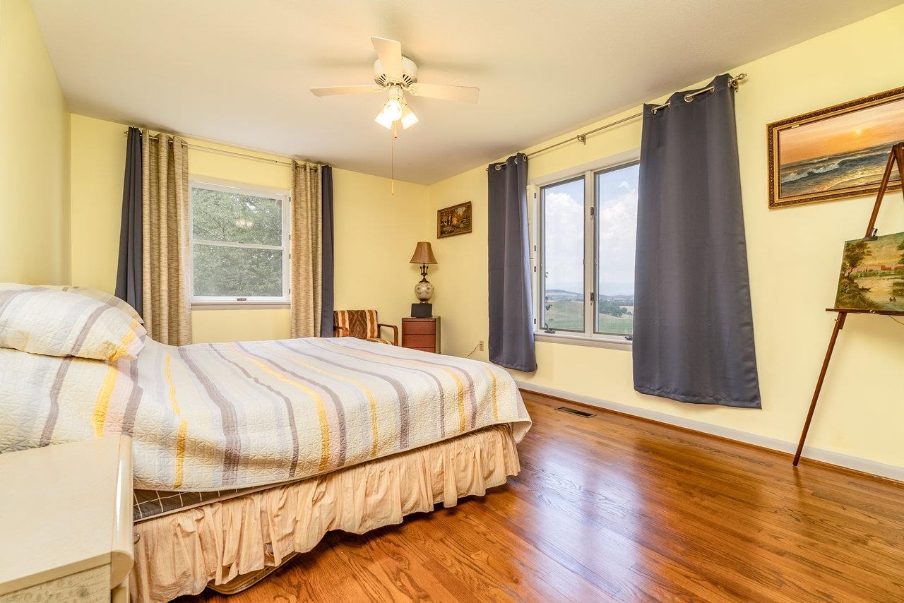 7600 TALL CEDARS LN, BRIDGEWATER, Virginia 22812, 4 Bedrooms Bedrooms, ,3 BathroomsBathrooms,Residential,7600 TALL CEDARS LN,666265 MLS # 666265