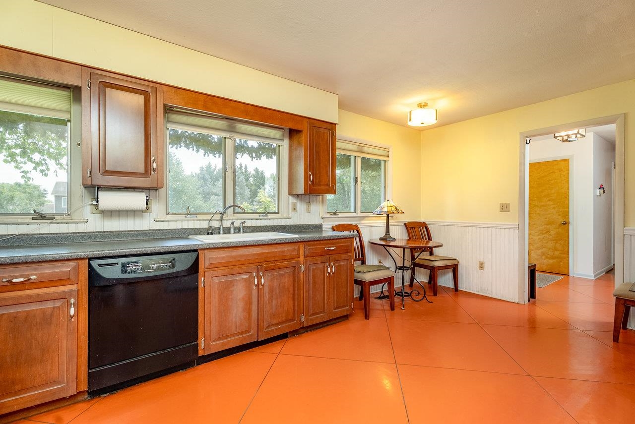 7600 TALL CEDARS LN, BRIDGEWATER, Virginia 22812, 4 Bedrooms Bedrooms, ,3 BathroomsBathrooms,Residential,7600 TALL CEDARS LN,666265 MLS # 666265