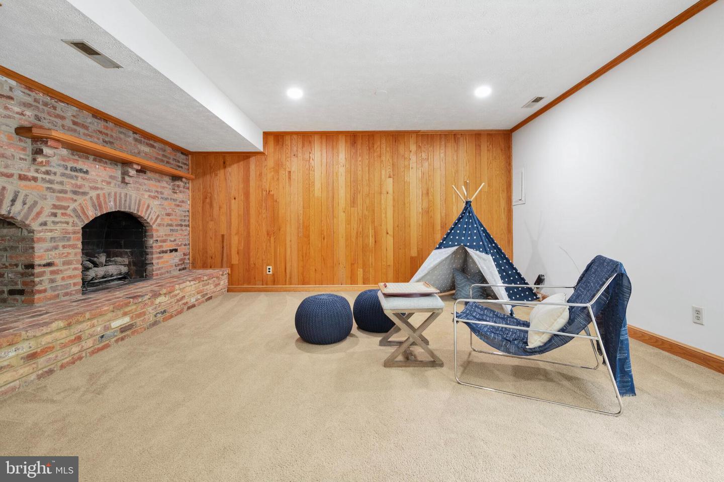 9277 BAILEY LN, FAIRFAX, Virginia 22031, 3 Bedrooms Bedrooms, ,2 BathroomsBathrooms,Residential,For sale,9277 BAILEY LN,VAFX2247006 MLS # VAFX2247006