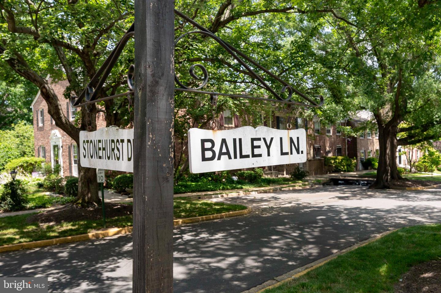 9277 BAILEY LN, FAIRFAX, Virginia 22031, 3 Bedrooms Bedrooms, ,2 BathroomsBathrooms,Residential,For sale,9277 BAILEY LN,VAFX2247006 MLS # VAFX2247006
