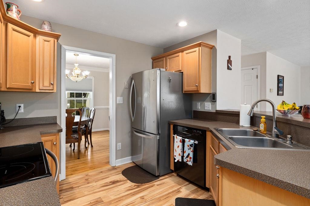 30 BEATRICE CT, FISHERSVILLE, Virginia 22939, 5 Bedrooms Bedrooms, ,3 BathroomsBathrooms,Residential,30 BEATRICE CT,666268 MLS # 666268