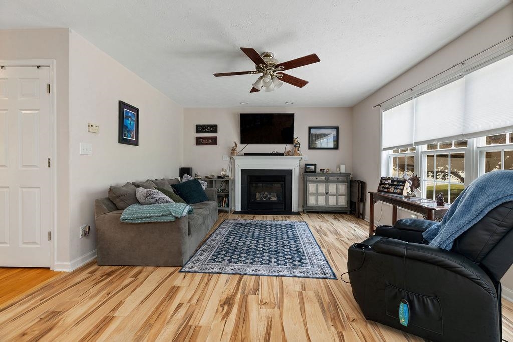 30 BEATRICE CT, FISHERSVILLE, Virginia 22939, 5 Bedrooms Bedrooms, ,3 BathroomsBathrooms,Residential,30 BEATRICE CT,666268 MLS # 666268