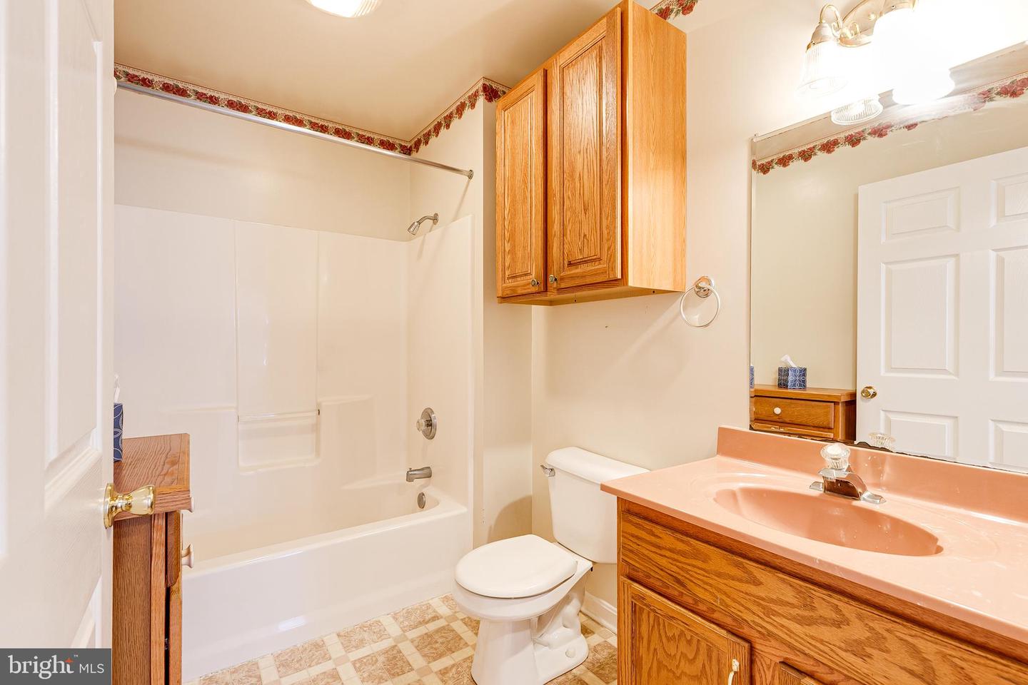 215 MAURY AVE, BOWLING GREEN, Virginia 22427, 2 Bedrooms Bedrooms, ,1 BathroomBathrooms,Residential,For sale,215 MAURY AVE,VACV2008324 MLS # VACV2008324