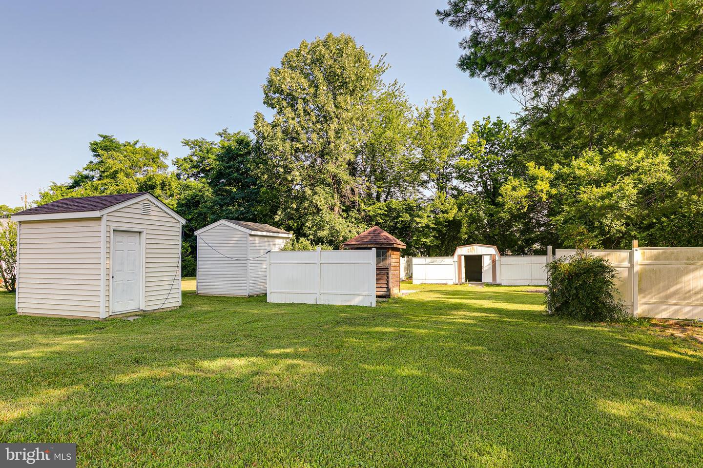 215 MAURY AVE, BOWLING GREEN, Virginia 22427, 2 Bedrooms Bedrooms, ,1 BathroomBathrooms,Residential,For sale,215 MAURY AVE,VACV2008324 MLS # VACV2008324