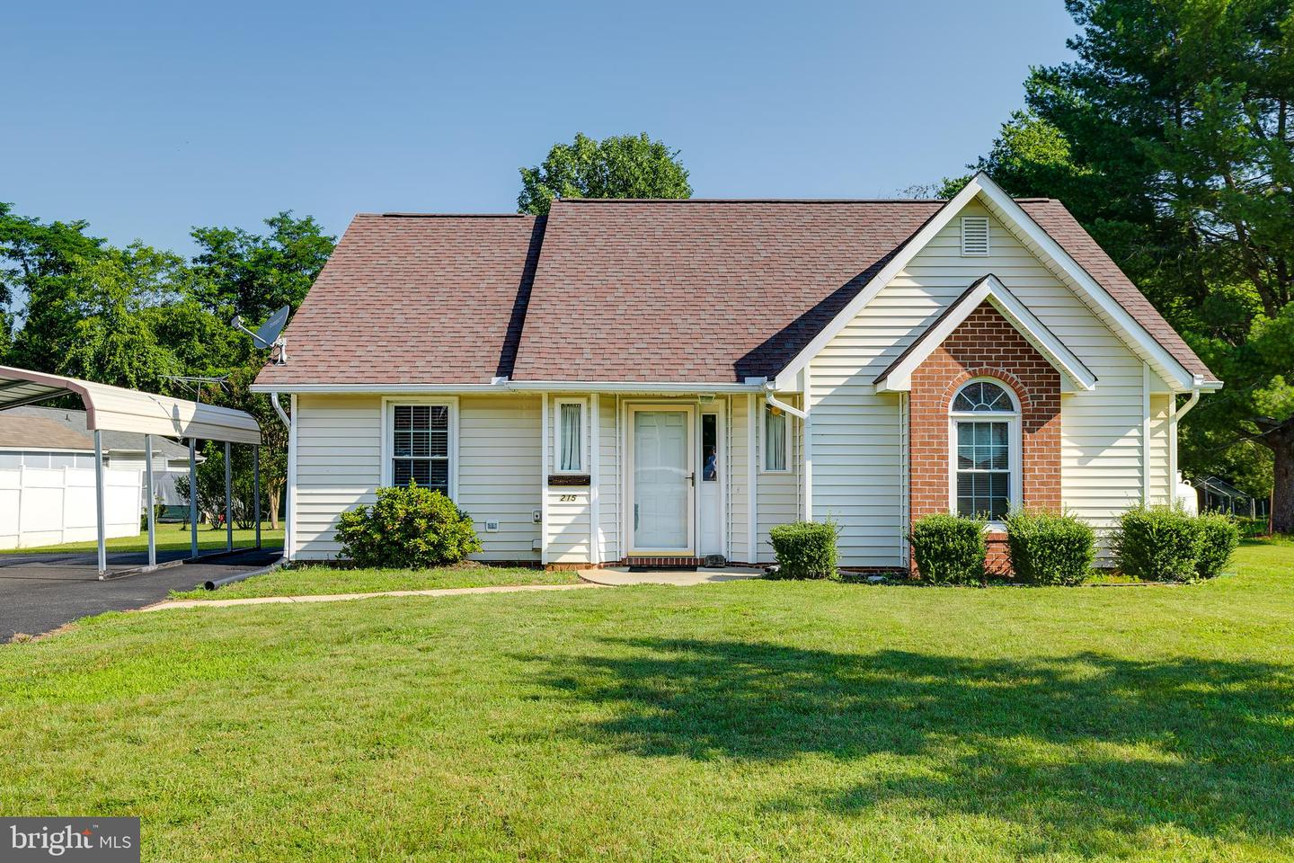 215 MAURY AVE, BOWLING GREEN, Virginia 22427, 2 Bedrooms Bedrooms, ,1 BathroomBathrooms,Residential,For sale,215 MAURY AVE,VACV2008324 MLS # VACV2008324