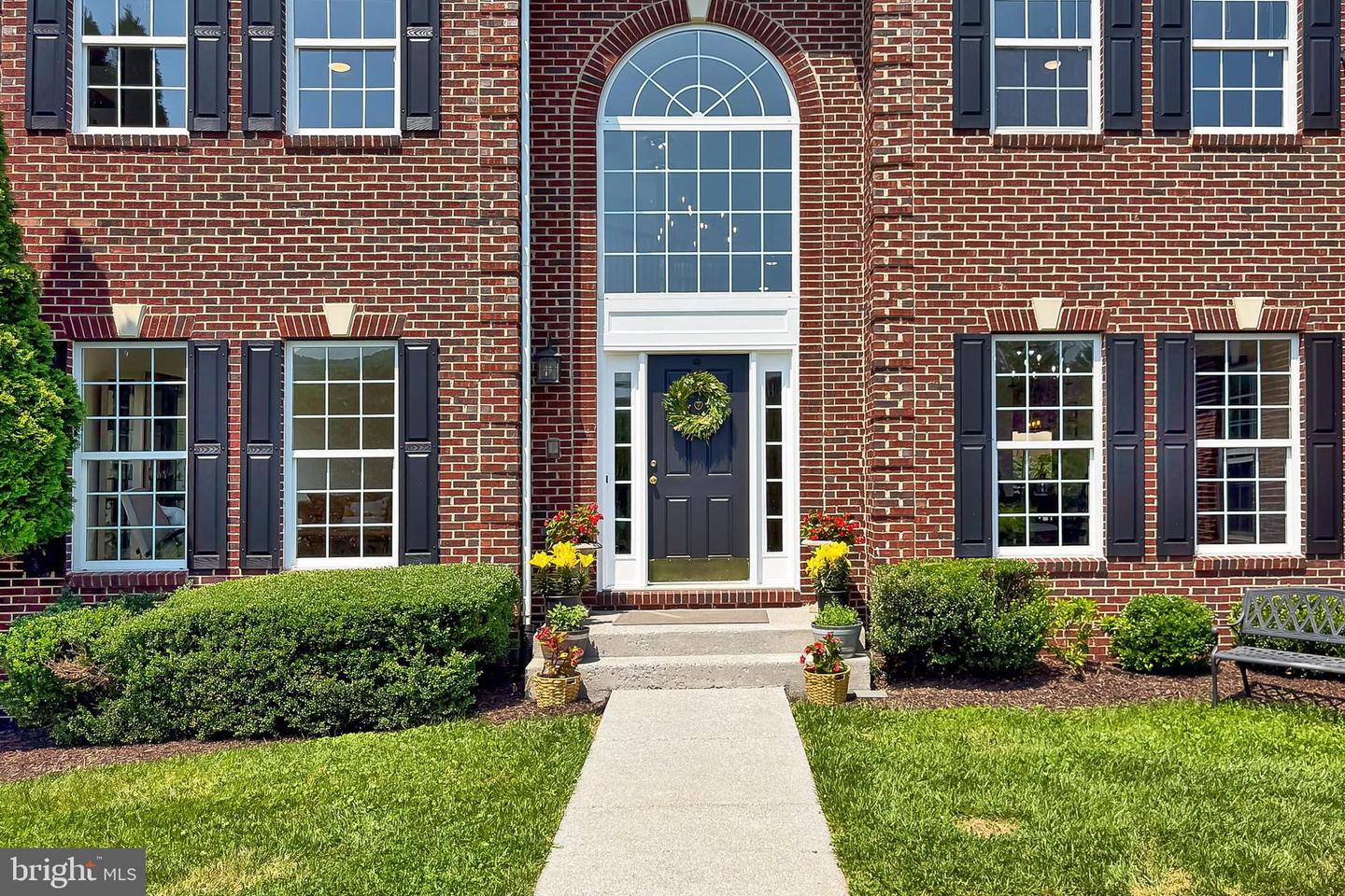 14311 PINOT NOIR LN, HILLSBORO, Virginia 20132, 5 Bedrooms Bedrooms, ,4 BathroomsBathrooms,Residential,For sale,14311 PINOT NOIR LN,VALO2099680 MLS # VALO2099680