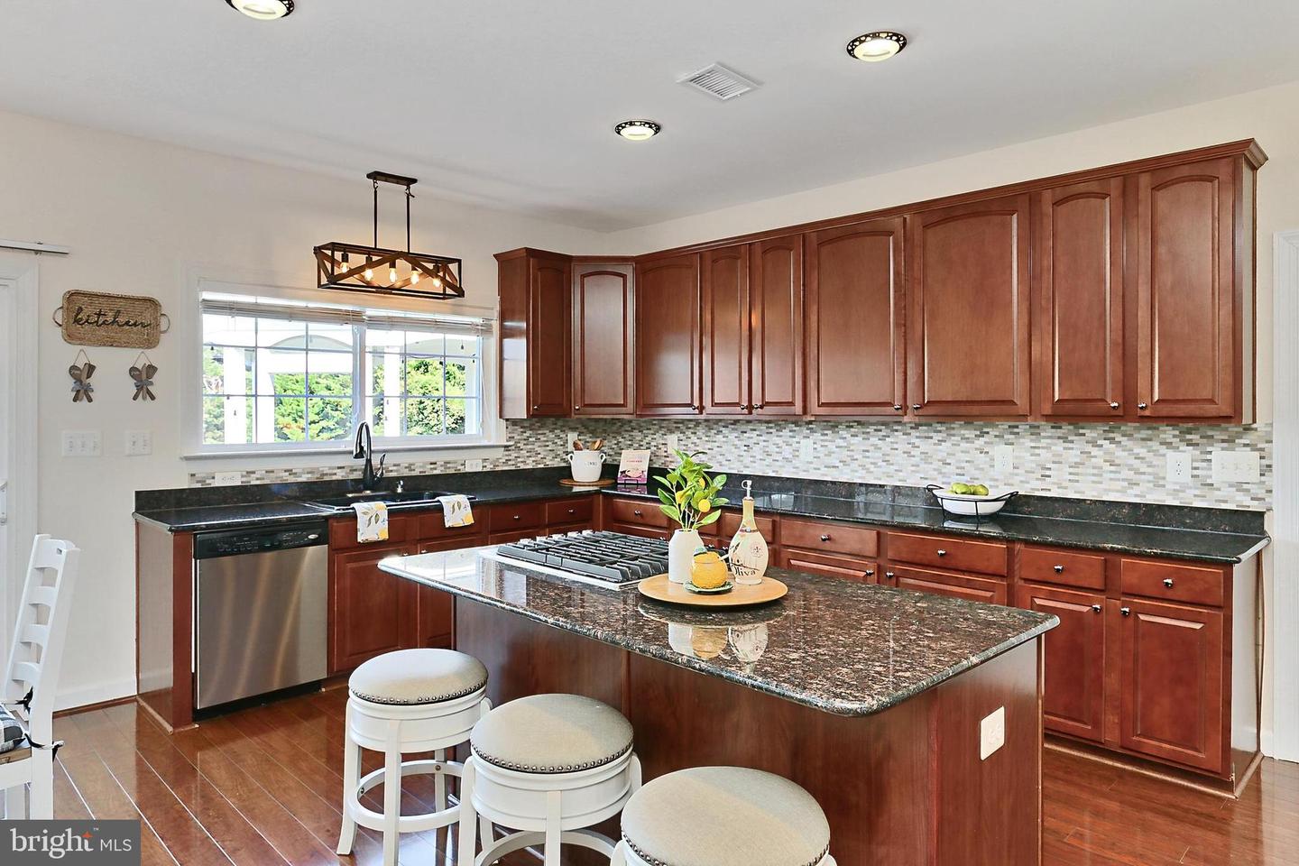 14311 PINOT NOIR LN, HILLSBORO, Virginia 20132, 5 Bedrooms Bedrooms, ,4 BathroomsBathrooms,Residential,For sale,14311 PINOT NOIR LN,VALO2099680 MLS # VALO2099680