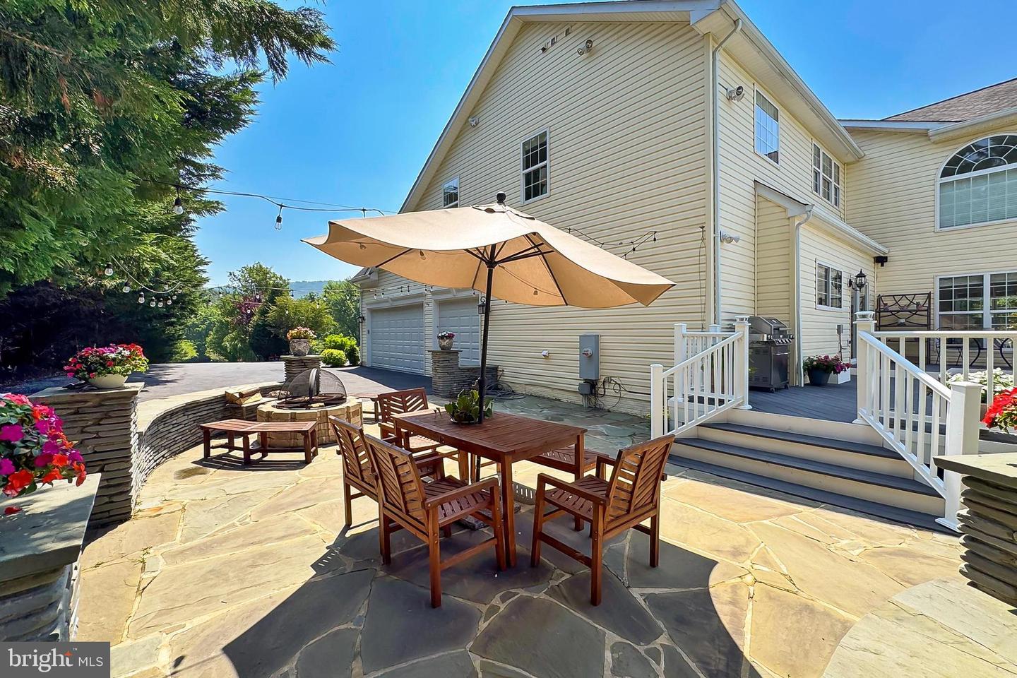 14311 PINOT NOIR LN, HILLSBORO, Virginia 20132, 5 Bedrooms Bedrooms, ,4 BathroomsBathrooms,Residential,For sale,14311 PINOT NOIR LN,VALO2099680 MLS # VALO2099680