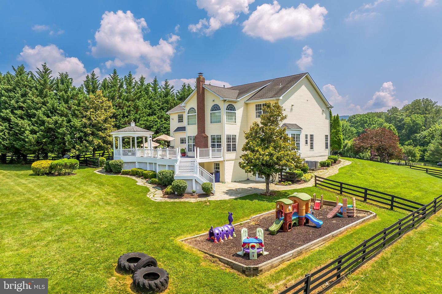 14311 PINOT NOIR LN, HILLSBORO, Virginia 20132, 5 Bedrooms Bedrooms, ,4 BathroomsBathrooms,Residential,For sale,14311 PINOT NOIR LN,VALO2099680 MLS # VALO2099680