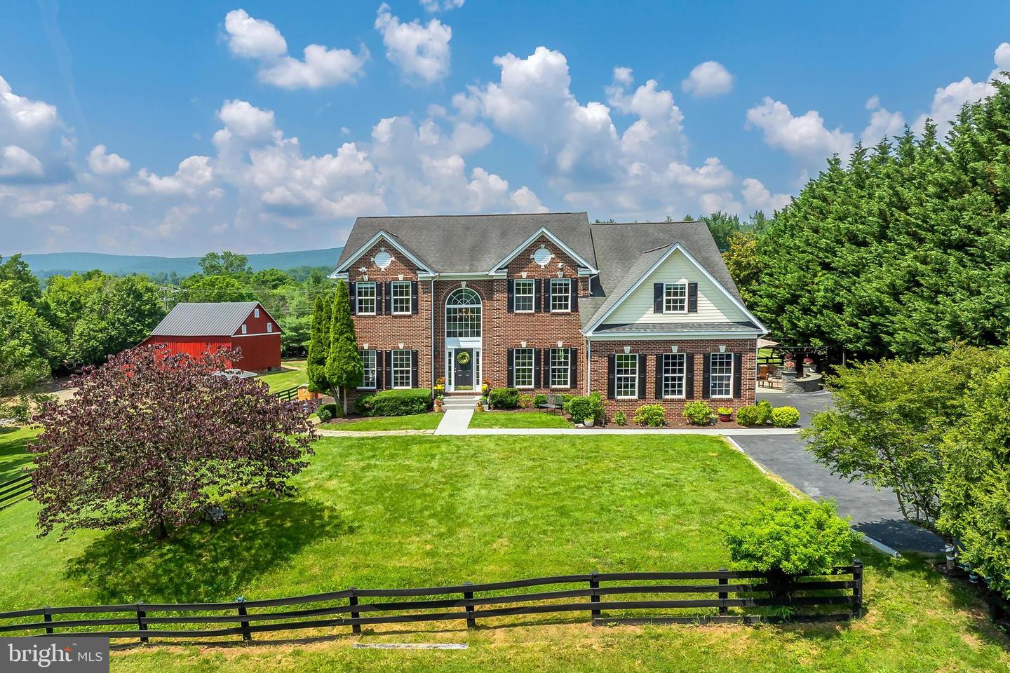 14311 PINOT NOIR LN, HILLSBORO, Virginia 20132, 5 Bedrooms Bedrooms, ,4 BathroomsBathrooms,Residential,For sale,14311 PINOT NOIR LN,VALO2099680 MLS # VALO2099680