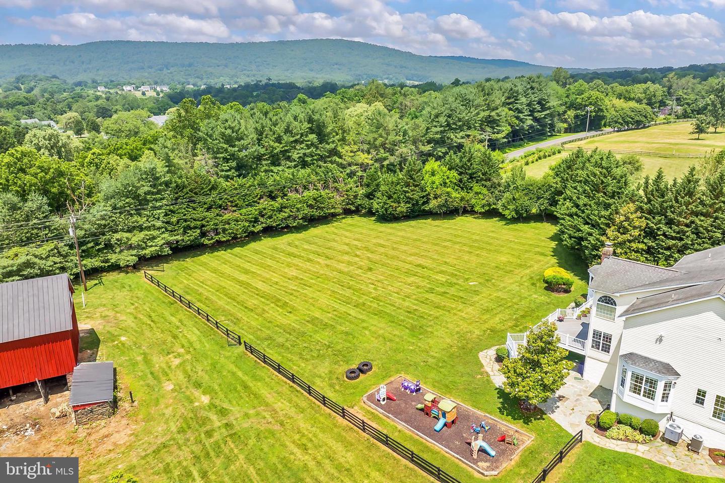 14311 PINOT NOIR LN, HILLSBORO, Virginia 20132, 5 Bedrooms Bedrooms, ,4 BathroomsBathrooms,Residential,For sale,14311 PINOT NOIR LN,VALO2099680 MLS # VALO2099680