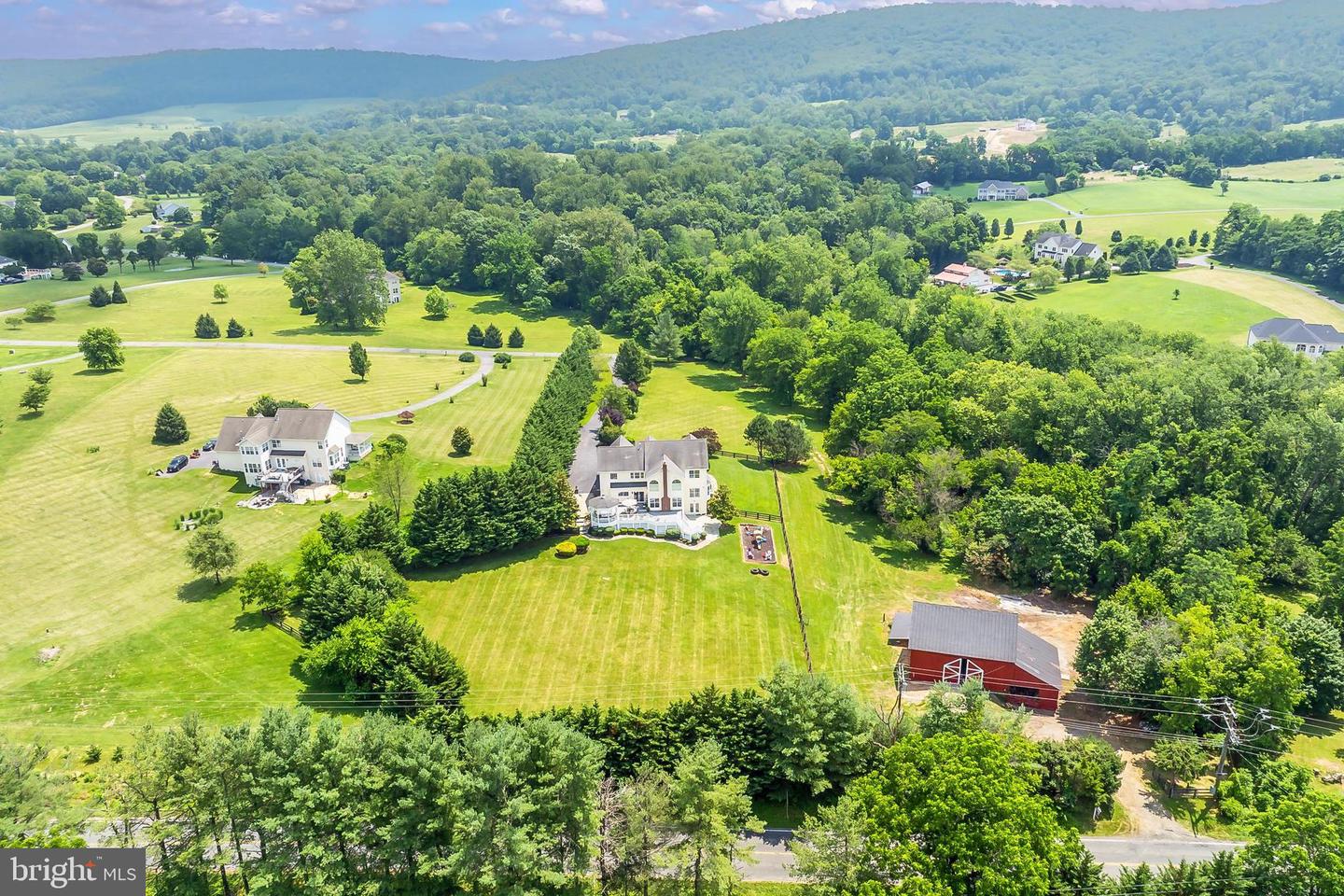 14311 PINOT NOIR LN, HILLSBORO, Virginia 20132, 5 Bedrooms Bedrooms, ,4 BathroomsBathrooms,Residential,For sale,14311 PINOT NOIR LN,VALO2099680 MLS # VALO2099680
