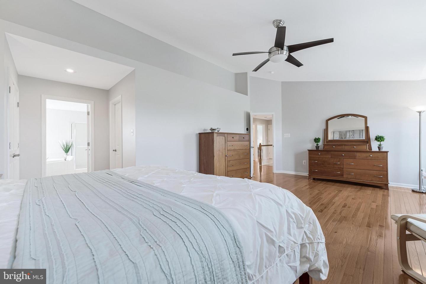 38795 DUTCHMANS KNOLL DR, LOVETTSVILLE, Virginia 20180, 4 Bedrooms Bedrooms, ,4 BathroomsBathrooms,Residential,For sale,38795 DUTCHMANS KNOLL DR,VALO2099688 MLS # VALO2099688