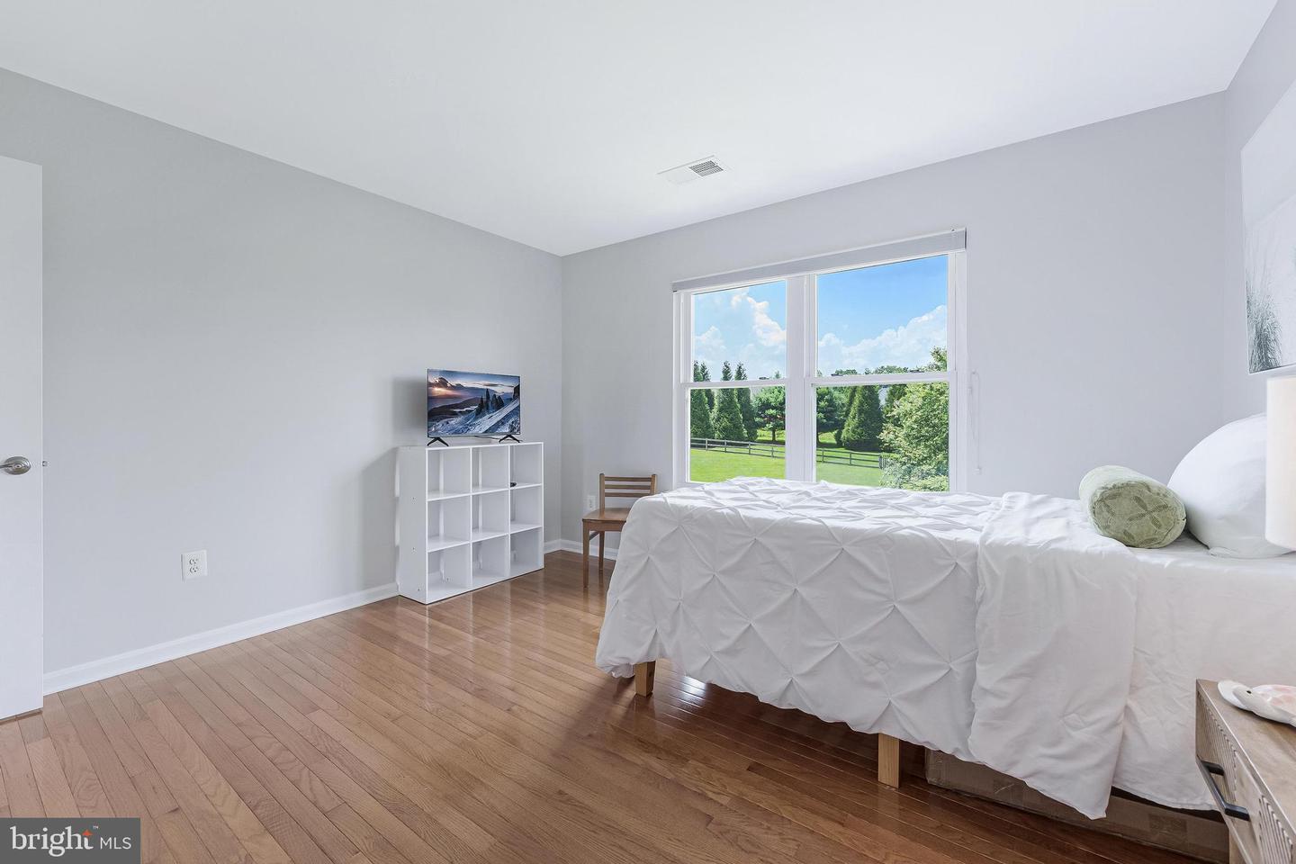 38795 DUTCHMANS KNOLL DR, LOVETTSVILLE, Virginia 20180, 4 Bedrooms Bedrooms, ,4 BathroomsBathrooms,Residential,For sale,38795 DUTCHMANS KNOLL DR,VALO2099688 MLS # VALO2099688