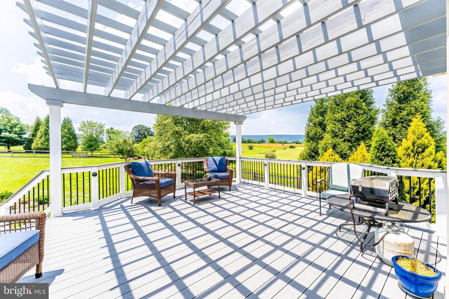 38795 DUTCHMANS KNOLL DR, LOVETTSVILLE, Virginia 20180, 4 Bedrooms Bedrooms, ,4 BathroomsBathrooms,Residential,For sale,38795 DUTCHMANS KNOLL DR,VALO2099688 MLS # VALO2099688