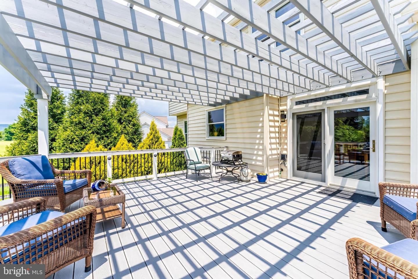 38795 DUTCHMANS KNOLL DR, LOVETTSVILLE, Virginia 20180, 4 Bedrooms Bedrooms, ,4 BathroomsBathrooms,Residential,For sale,38795 DUTCHMANS KNOLL DR,VALO2099688 MLS # VALO2099688