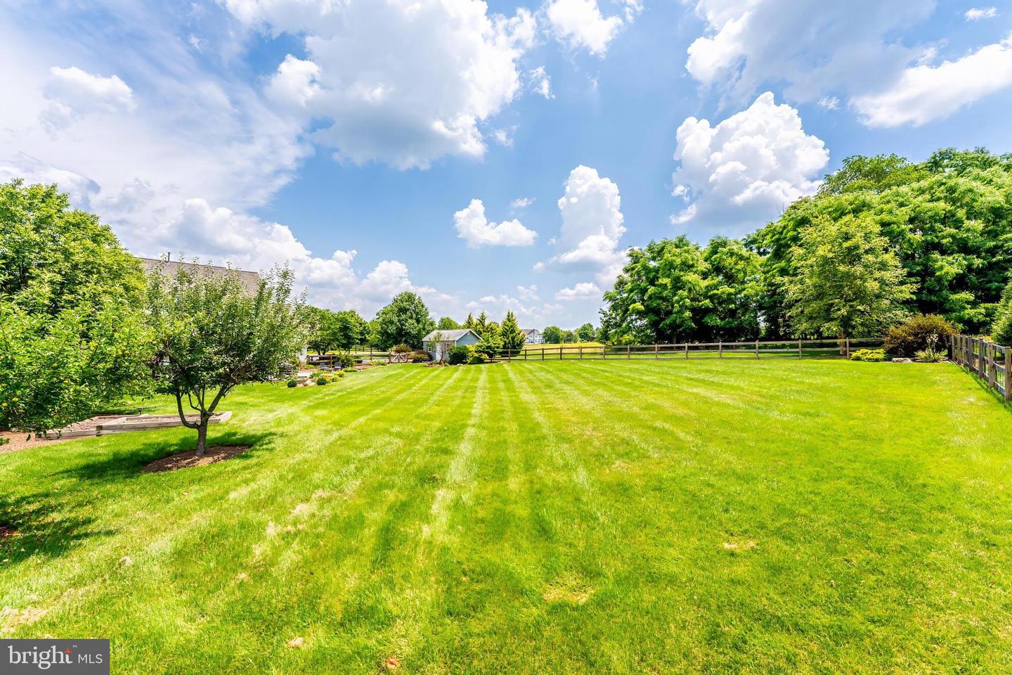38795 DUTCHMANS KNOLL DR, LOVETTSVILLE, Virginia 20180, 4 Bedrooms Bedrooms, ,4 BathroomsBathrooms,Residential,For sale,38795 DUTCHMANS KNOLL DR,VALO2099688 MLS # VALO2099688