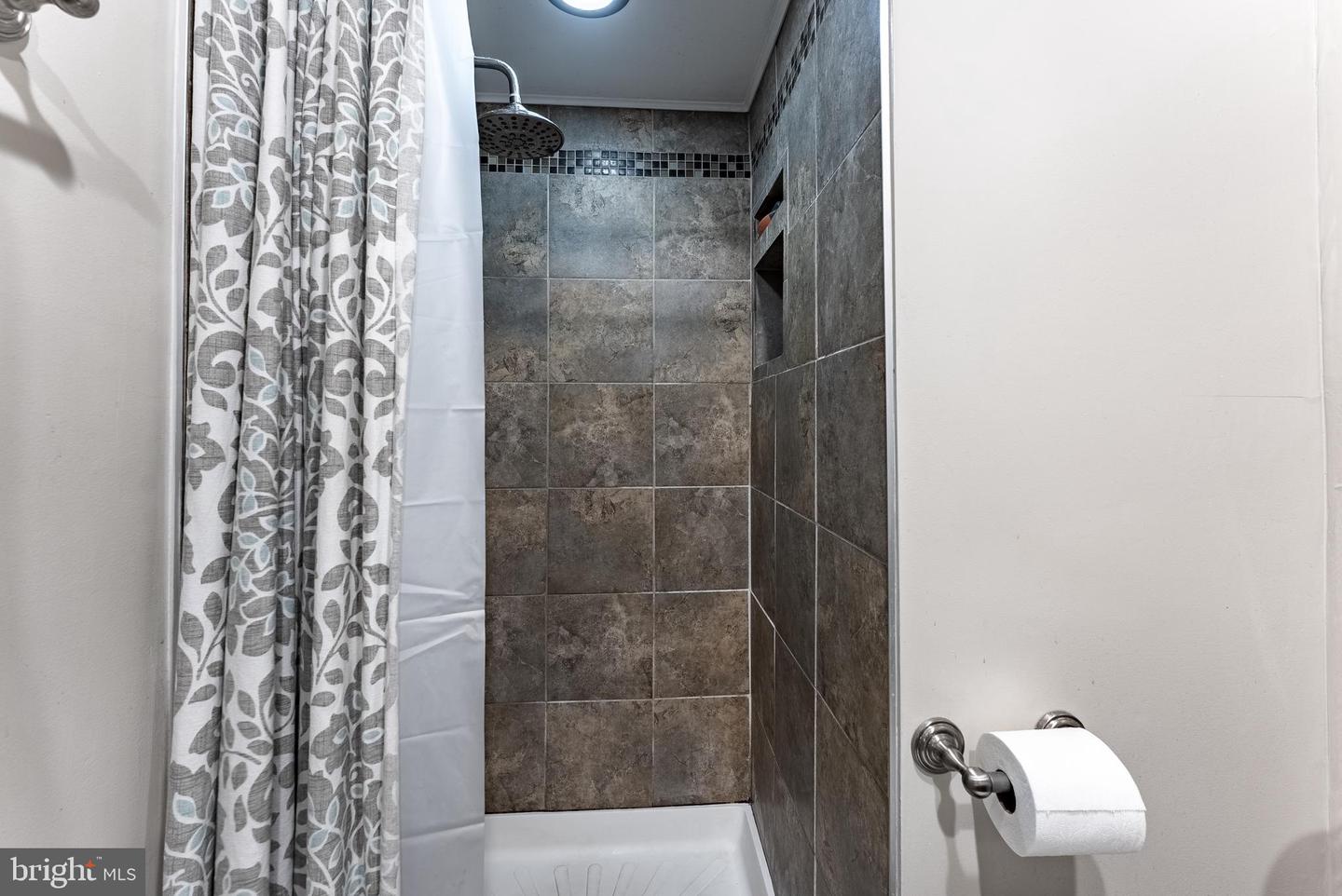 7510 MILWAY DR, ALEXANDRIA, Virginia 22306, 5 Bedrooms Bedrooms, ,3 BathroomsBathrooms,Residential,For sale,7510 MILWAY DR,VAFX2247840 MLS # VAFX2247840