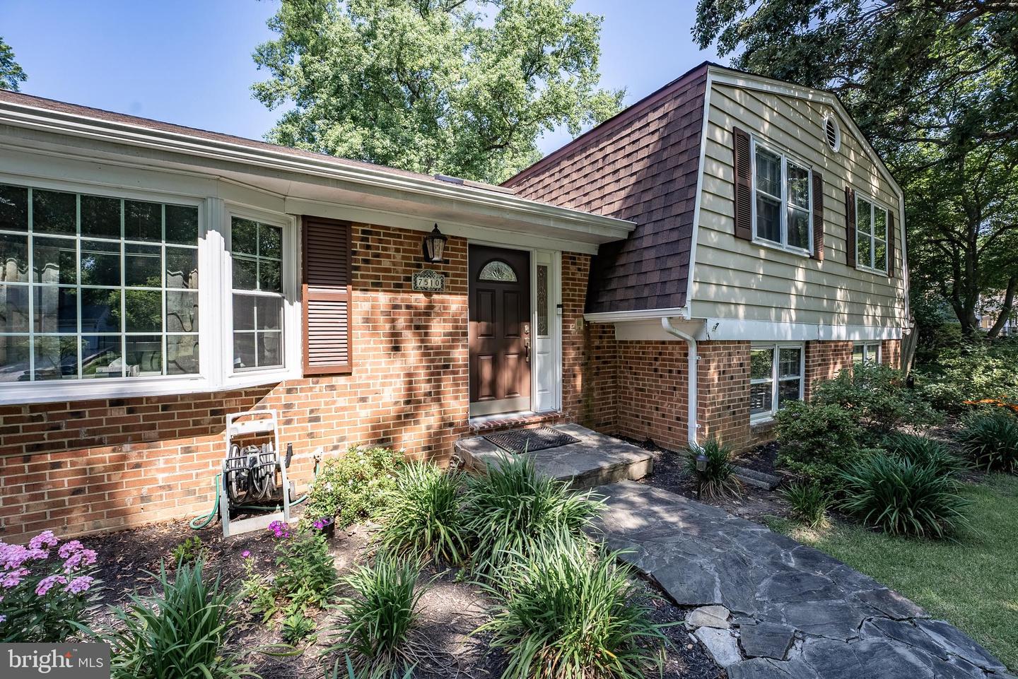 7510 MILWAY DR, ALEXANDRIA, Virginia 22306, 5 Bedrooms Bedrooms, ,3 BathroomsBathrooms,Residential,For sale,7510 MILWAY DR,VAFX2247840 MLS # VAFX2247840